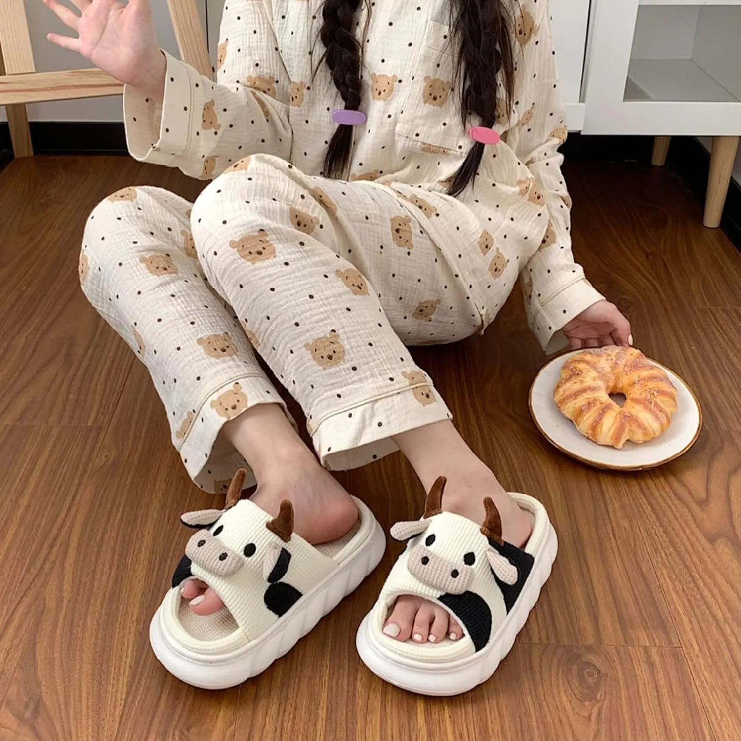 Adisputent Cow Slippers for Women Men Cartoon Animal Cotton Slippers Fuzzy Plush Cow Slides Winter Warm House Slippers