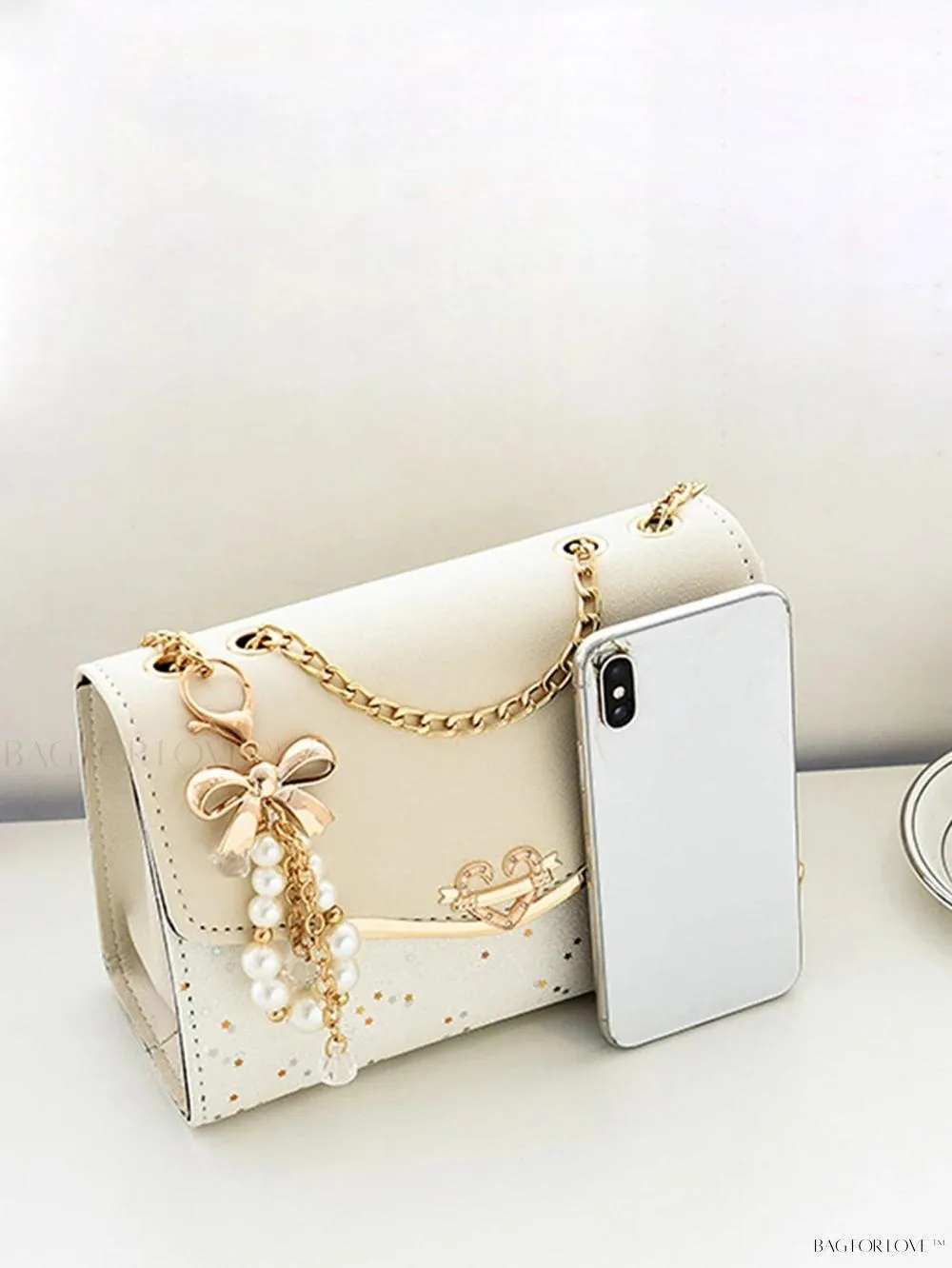 BagForLove - Women's Chic Metal Chain Clasp Flap Top Shoulder Purse