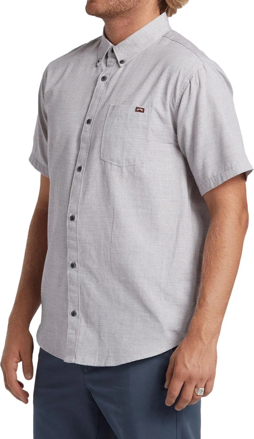 Billabong Men's Sundays Jacquard Short Sleeve Woven Button Down Shirt