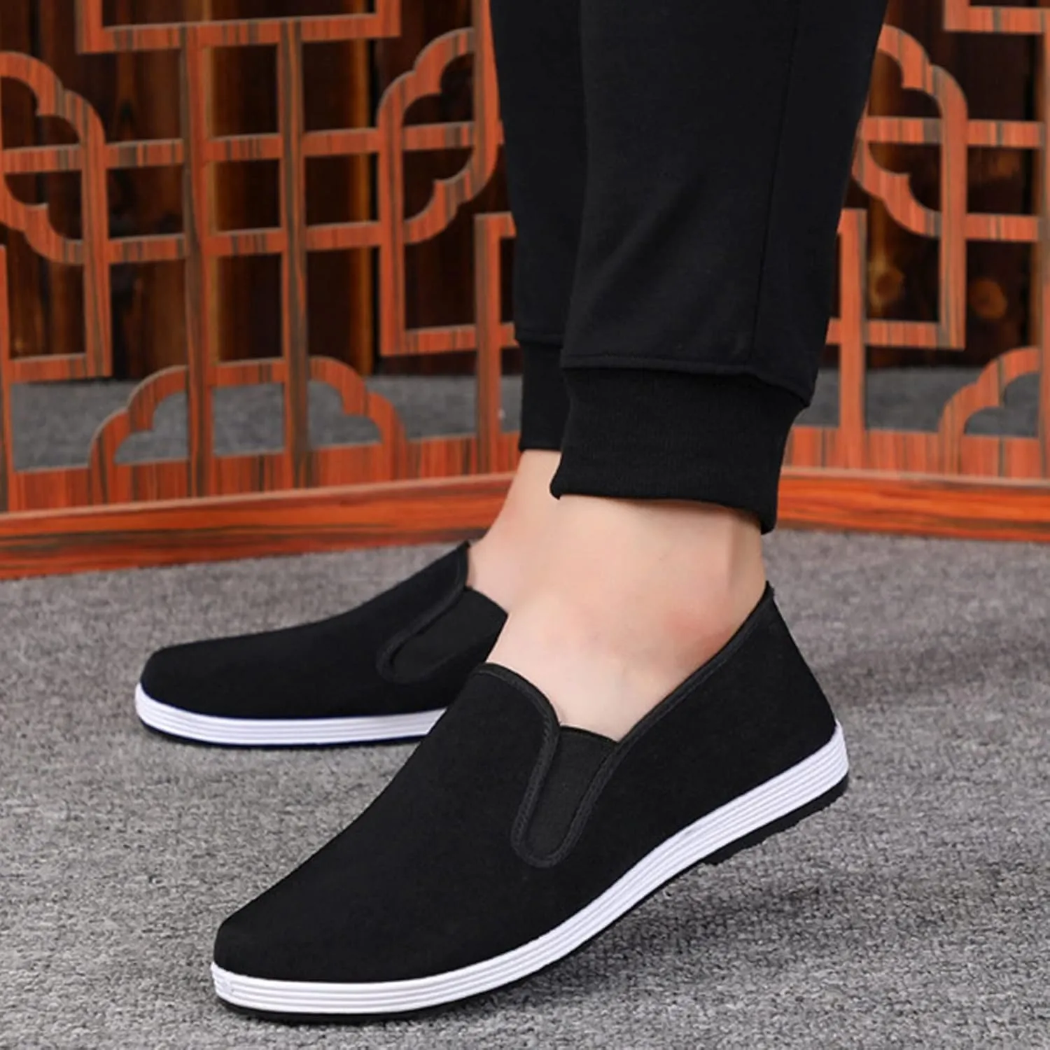 Chinese Tai Chi Shoes, Men's Slip-On Chinese Traditional Old Breathable Beijing Shoes, Anti-Slip Fashion Kung Fu Tai Chi Rubber Sole Martial Arts Shoe, for Both Indoor and Outdoor Use