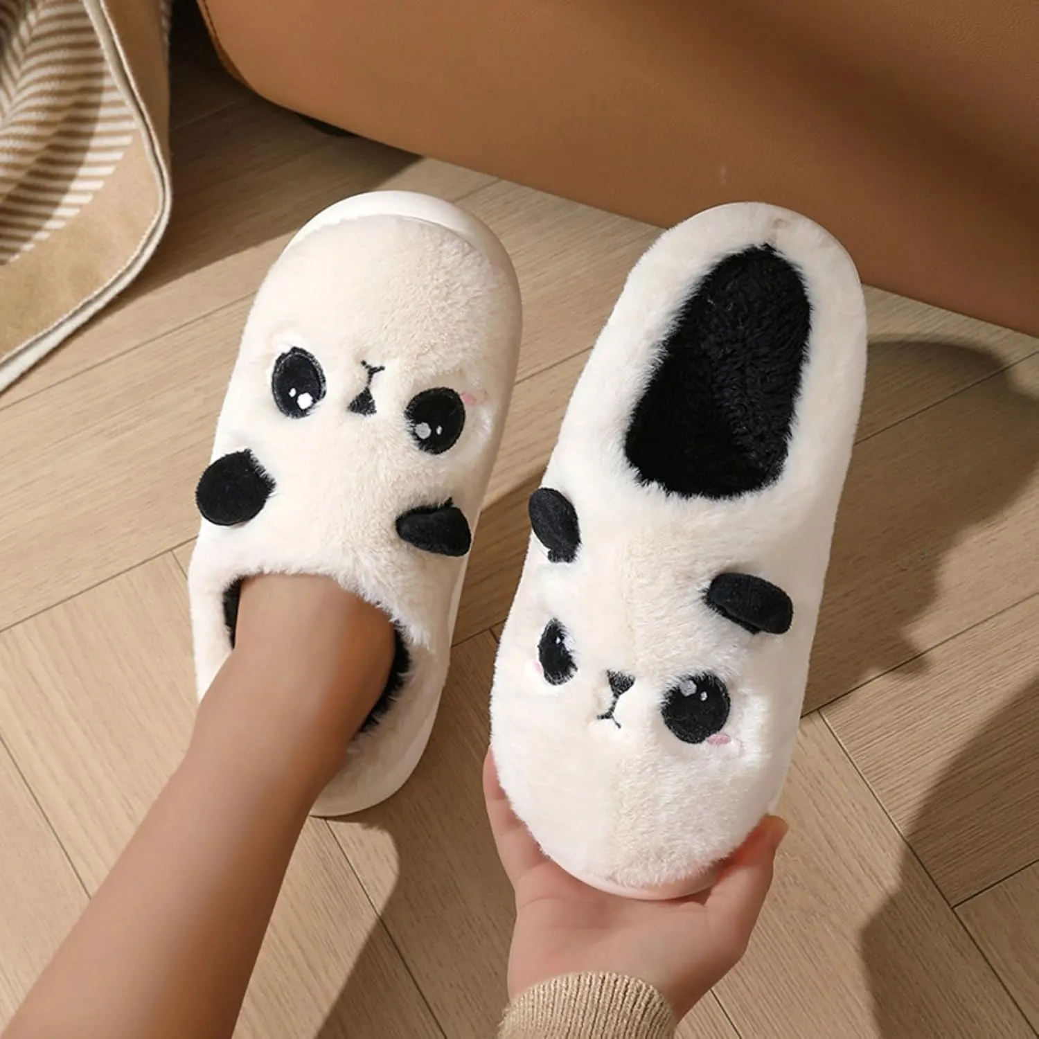 Cute Panda House Slippers Cartoon Indoor Breathable Linen Couple Home Slides Winter Warm Plush Cozy Cotton Shoes Thick Soled Comfy Bedroom Slipper