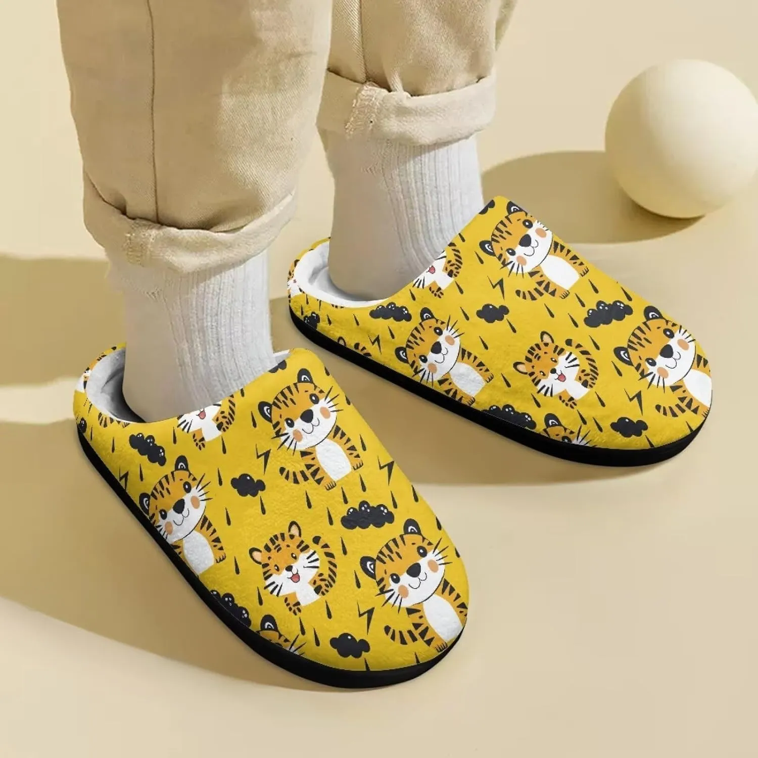 Kids Fluffy Slippers for Winter, Warm Closed Toe Home Slippers, Soft Cozy Scuff Slippers for Boys Girls