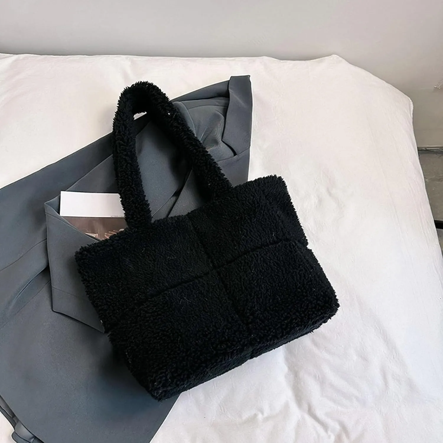 Lamb Wool Handbag for Women Soft Plush Shoulder Bag Fluffy Tote Bag Furry Top Handle Bag Cute Fuzzy Hobo Bag