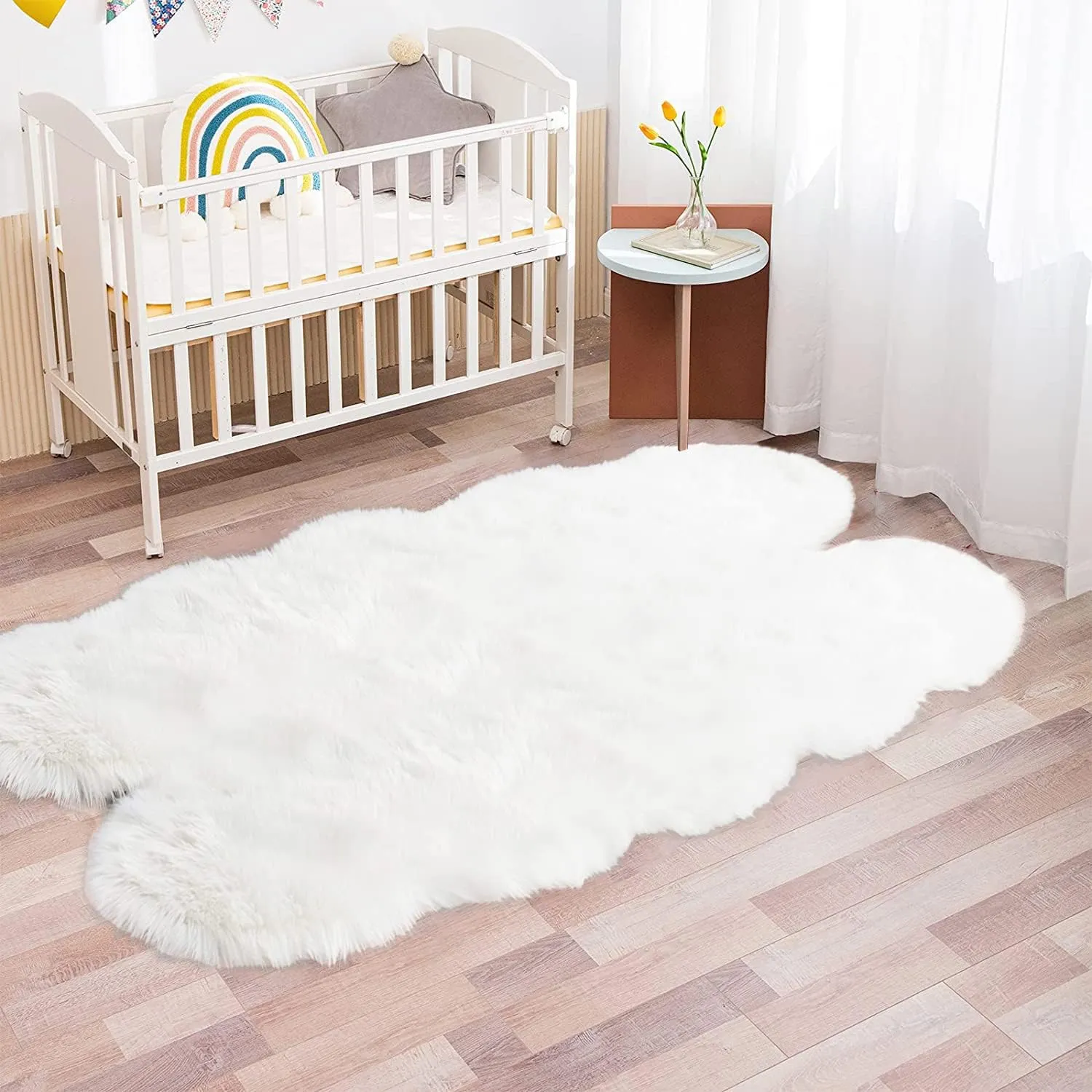 Latepis Sheepskin Rug 4X6 Area Rug White Faux Fur Rug for Bedroom Bedside Rug Fluffy Rugs for Living Room Fuzzy Rug Plush Soft Rug Luxury Home Decor