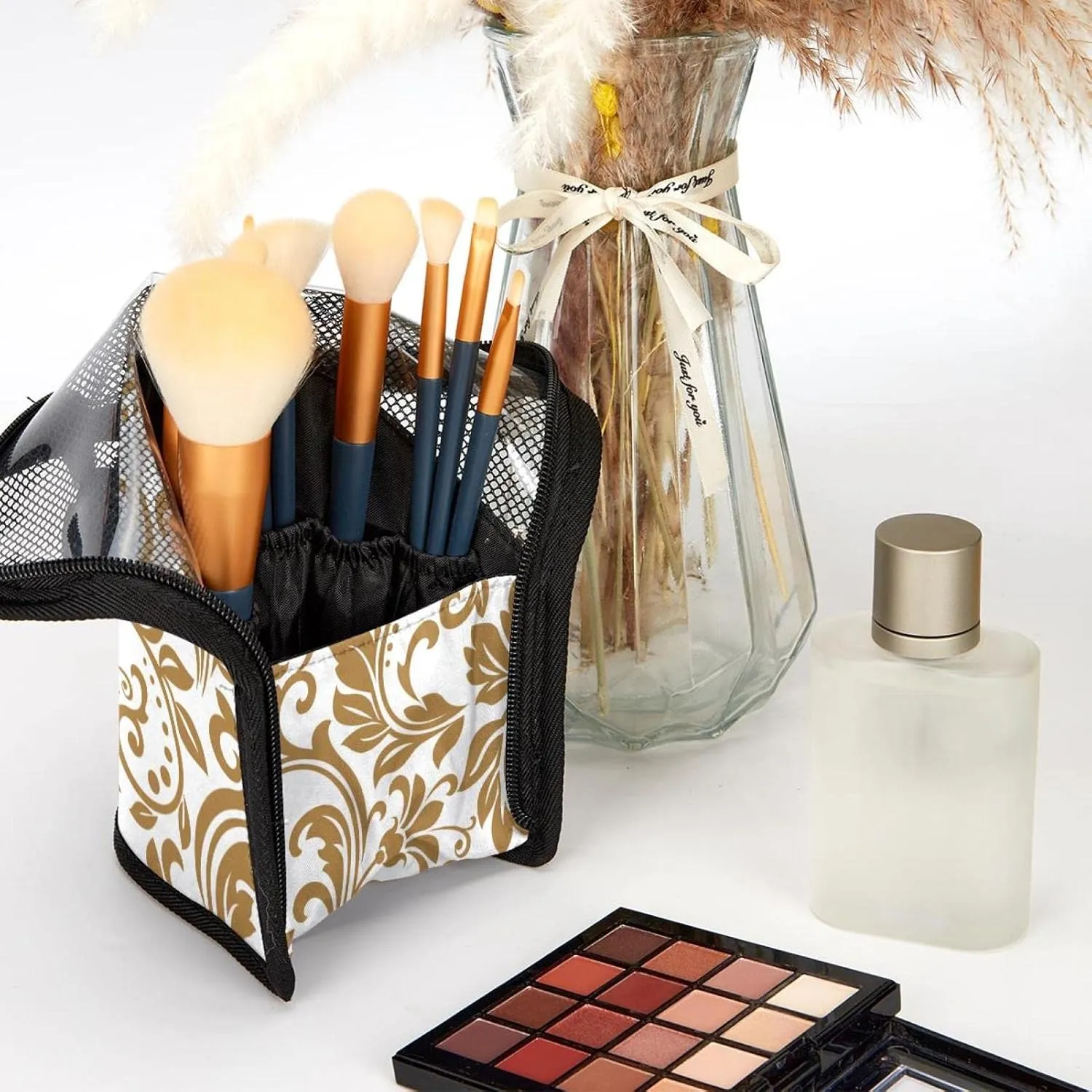 Makeup Brush Organizer Bag, Portable Travel Cosmetic Brush Case with 12 Makeup Brushes, Gold and White Damask Foldable Makeup Cup for brushes, Eyebrow Pencil