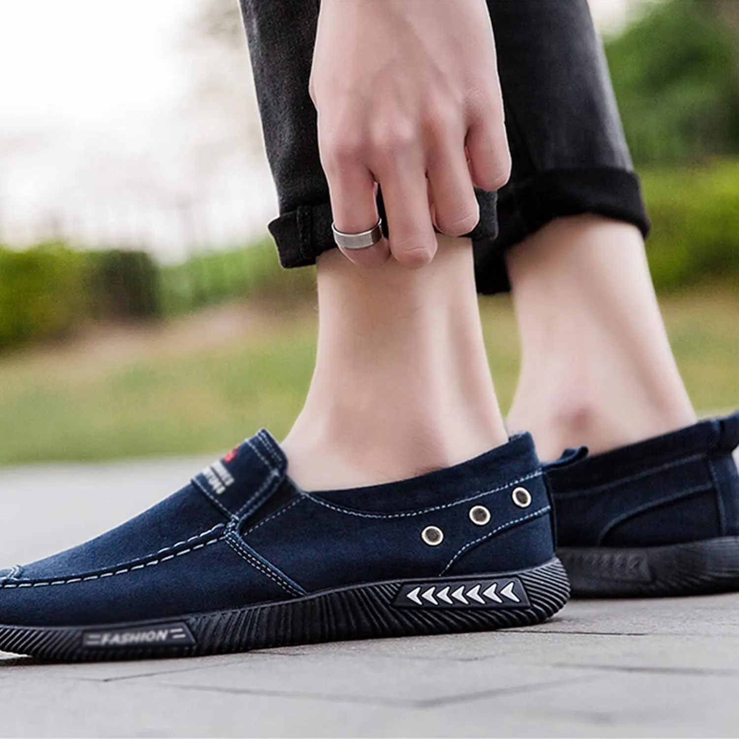 Men's Casual Martial Arts Shoes, Breathable Slip-On Chinese Traditional Old Beijing Canvas Walking Shoes, Rubber Sole Non Slip Strong Grip, are Light in Weight