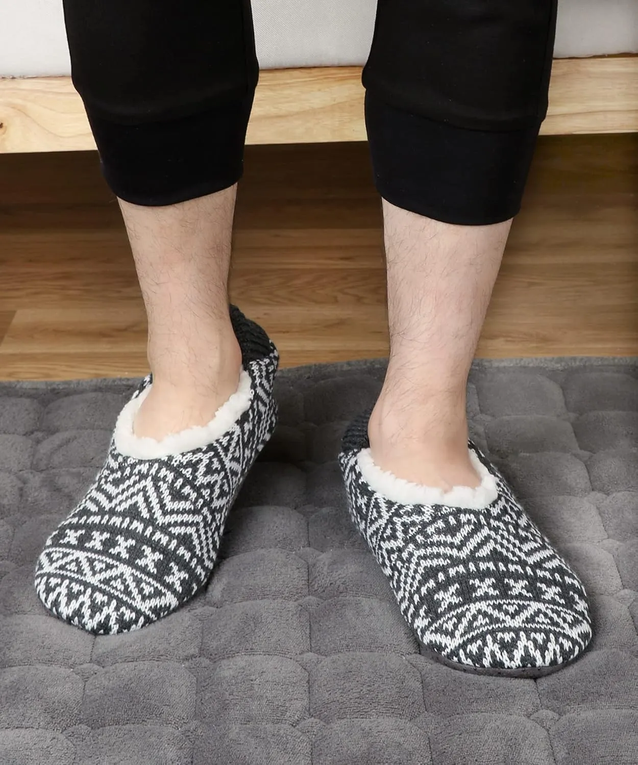 Mens Cozy Soft Sole Slipper Socks With Non Skid Bottoms, Warm Slipper Socks With Grippers For Men, Fuzzy House Slippers