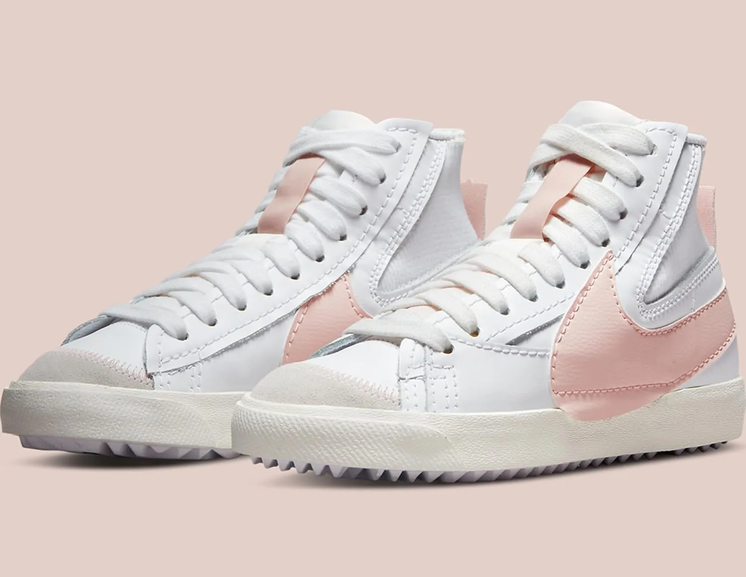 Nike Women's Blazer Low '77 Jumbo Trainers