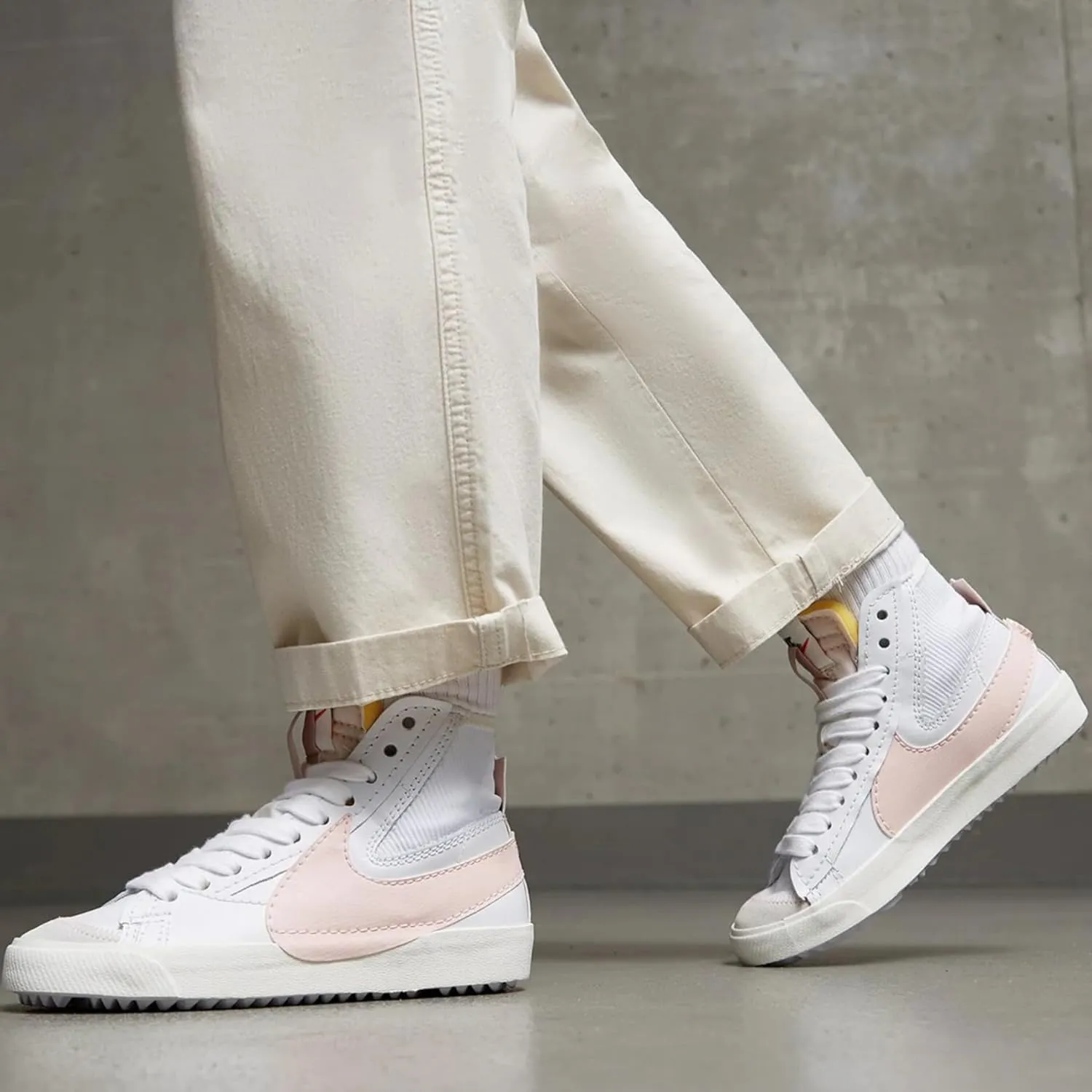 Nike Women's Blazer Low '77 Jumbo Trainers