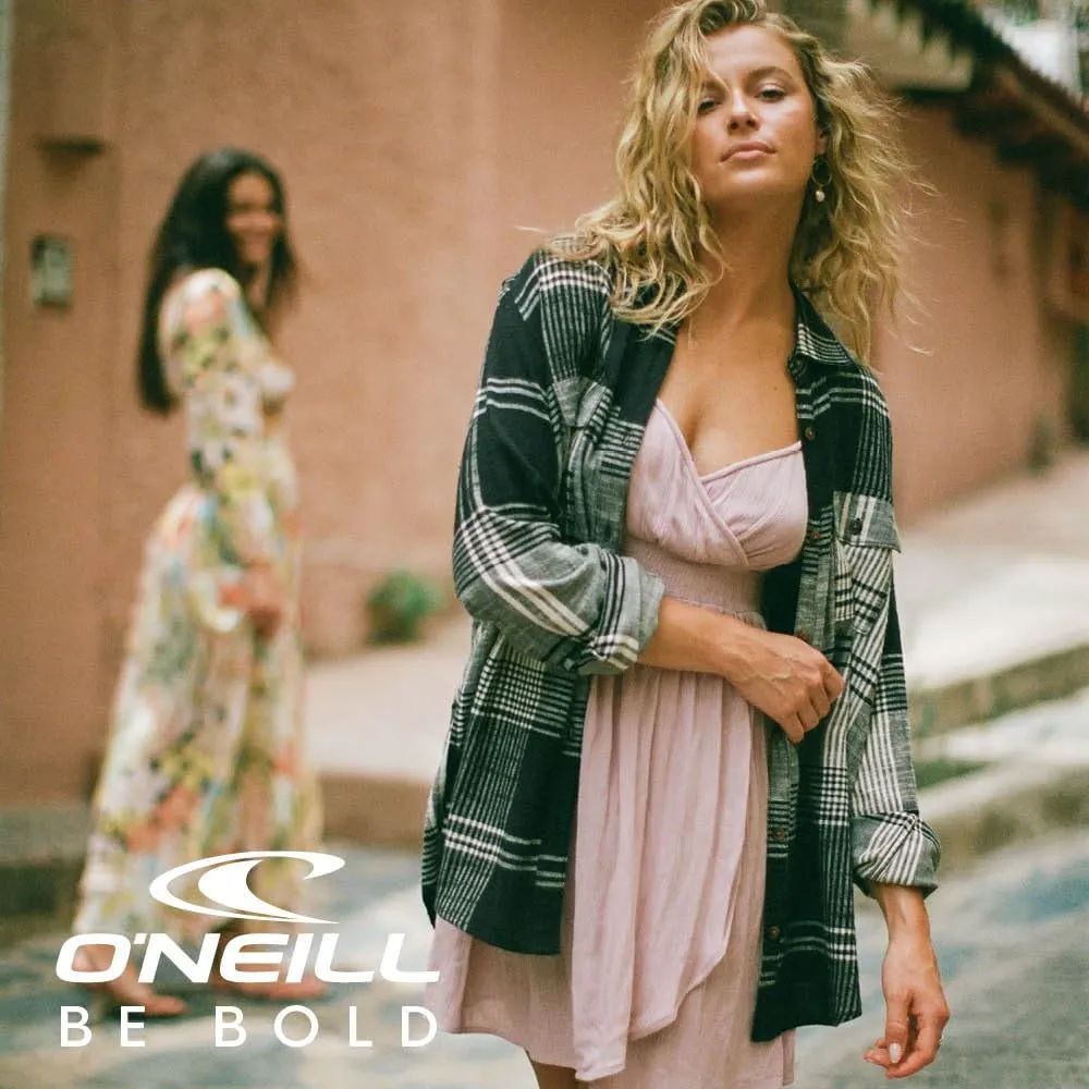 O'NEILL Women's Oversized Flannel Top - Comfortable and Casual Long Sleeve Button Up Shirts for Women