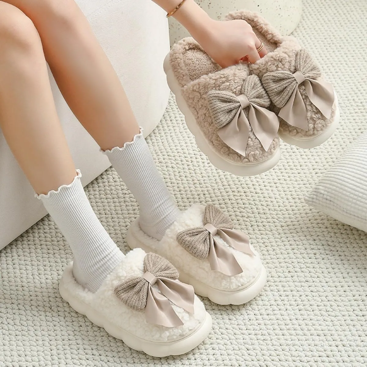 Plush Cute Bow Slippers for Women – Furry Comfy Indoor Outdoor Non-Slip House Slippers