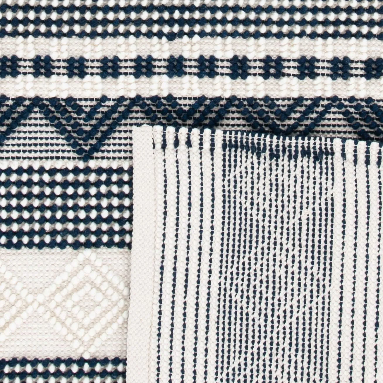 SAFAVIEH Natura Collection Accent Rug - 2' x 3', Navy & Ivory, Handmade Moroccan Boho Tribal Wool & Cotton, Ideal for High Traffic Areas in Entryway, Living Room, Bedroom (NAT102N)