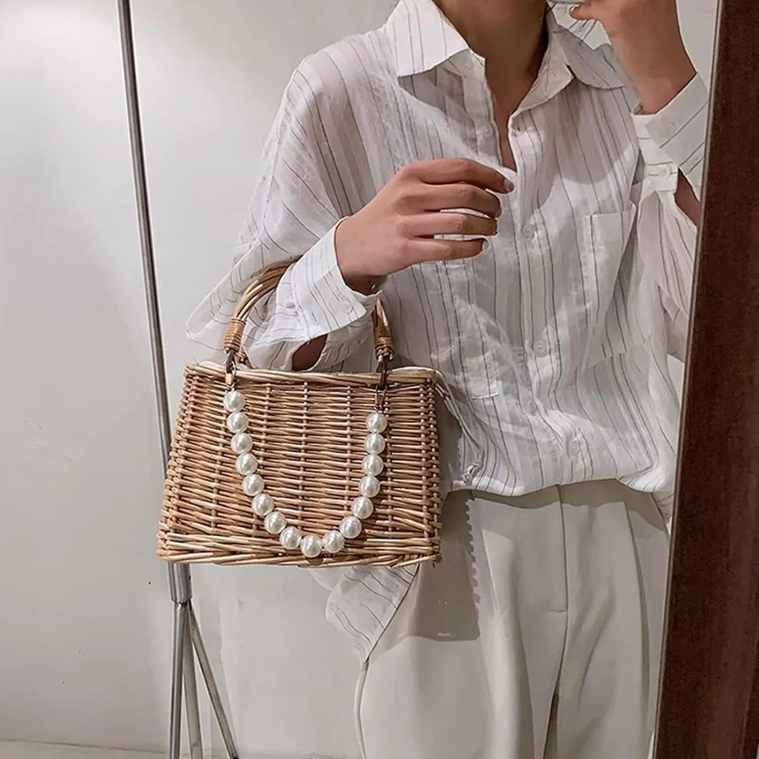 Straw Handbag Woven Tote Bag Women's Pearl Mini Basket Handbag Travel Purse for Wedding Daily Vacation Everyday Use