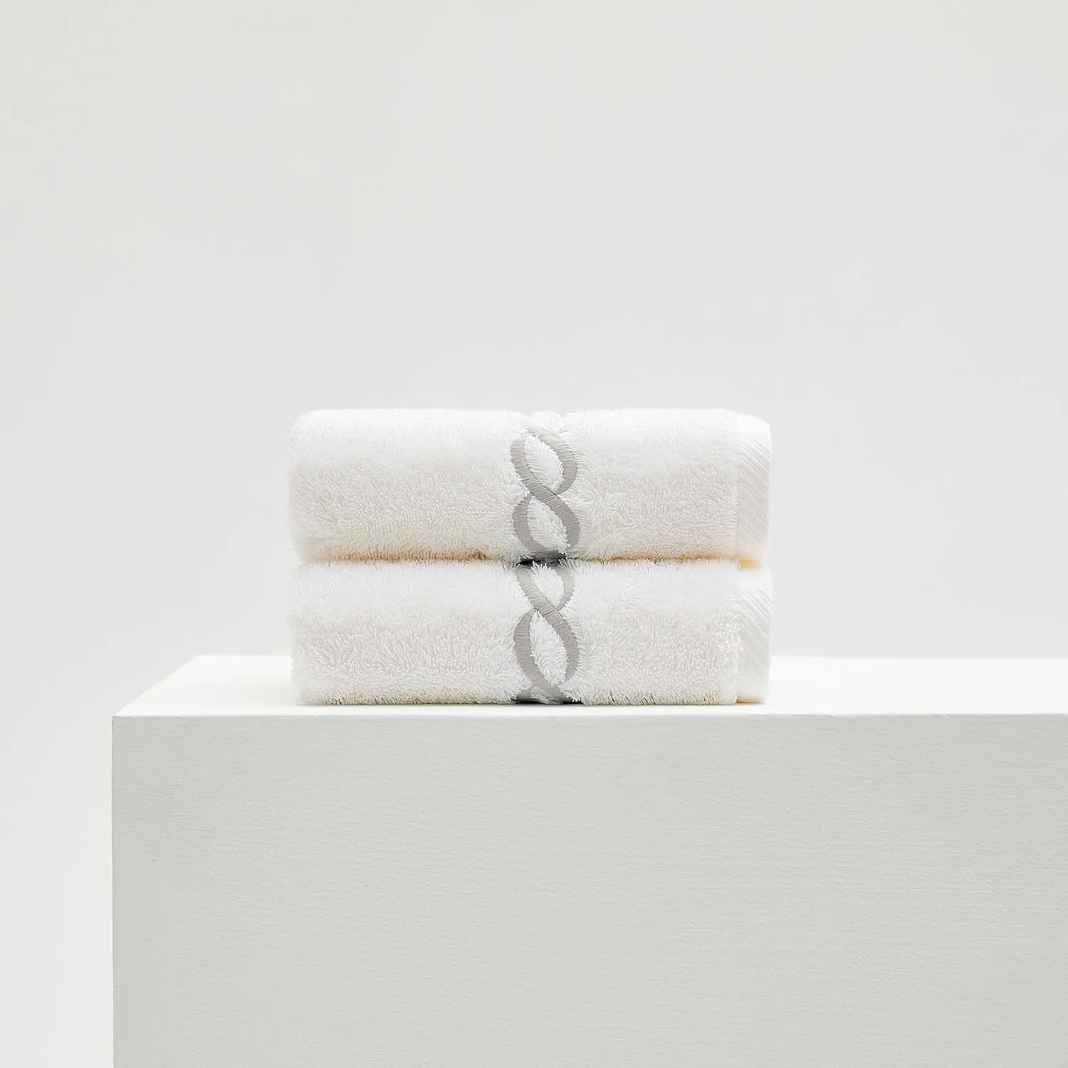 Superior Egyptian Cotton Oversize 31 x 20 Hand Towel, 2PCs Set, Silver Chain