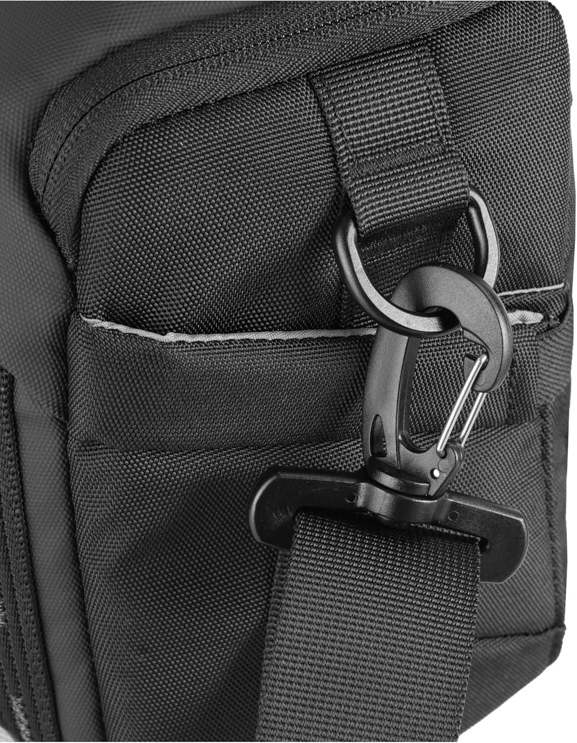 Vanguard VEO Adaptor 24M Camera Shoulder Bag, Black