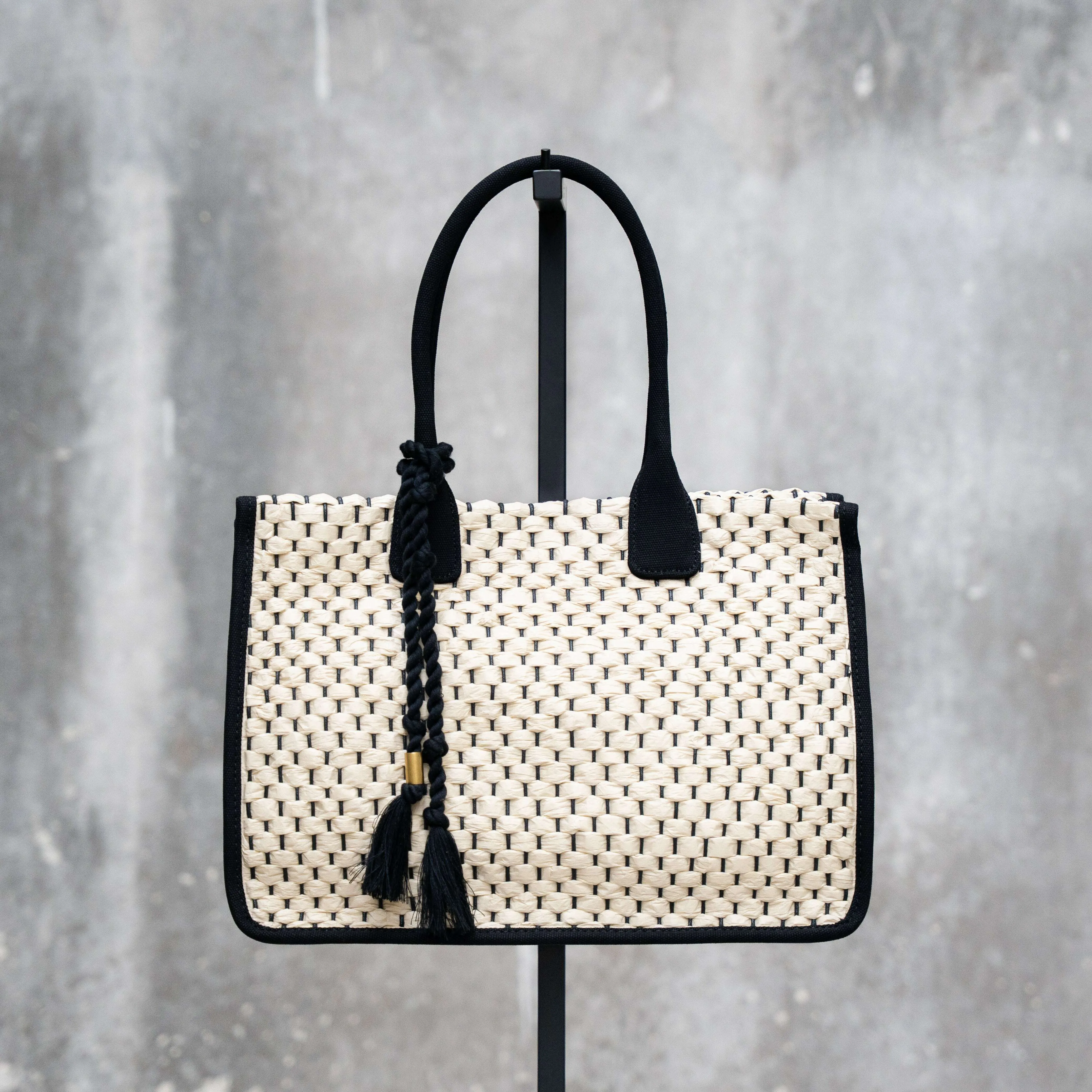 VINCE CAMUTO - Orla Tote - Woven