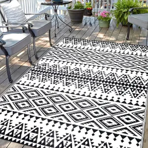 Waterproof Outdoor Rug 5x8ft, Bohemia Reversible Plastic Straw Mat for Patio RV Deck Porch Backyard Balcony Camping Picnic Beach Indoor Outdoor Carpet, Black&White