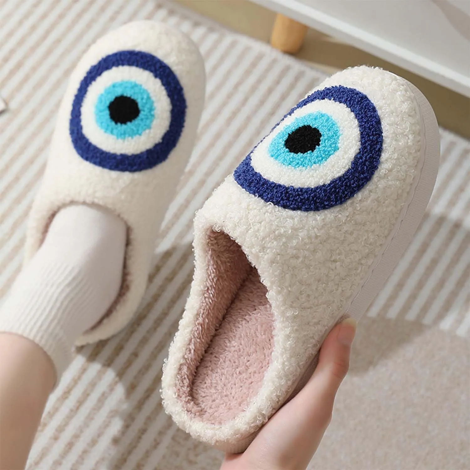 YJEUS Women's Men's Heart Heart Slippers Strawberry Cherry Mushroom Slippers Evil Eye Slippers Cartoon Animal Cat Slippers Memory Foam Cozy Plush Slippers Couple Indoor Household Slippers