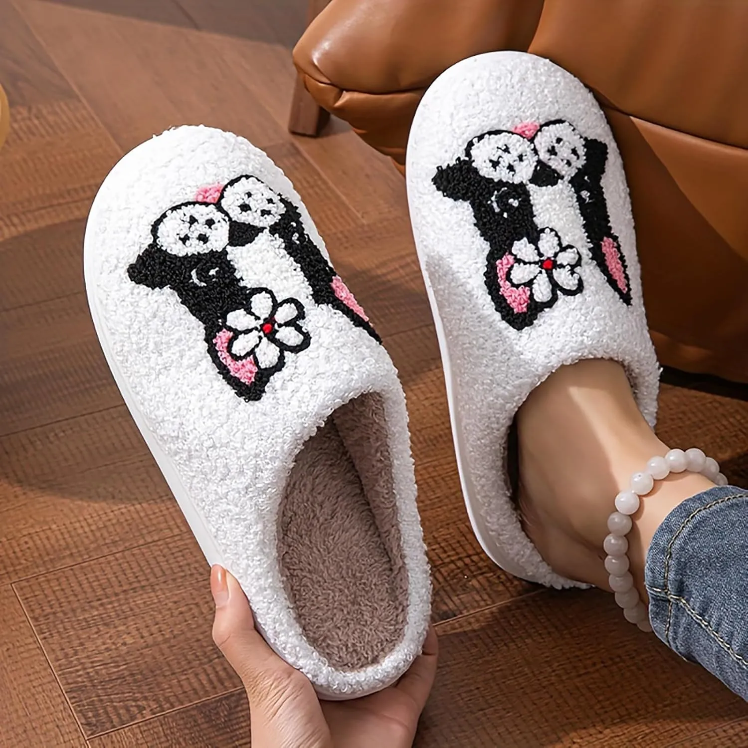 YJEUS Women's Men's Heart Heart Slippers Strawberry Cherry Mushroom Slippers Evil Eye Slippers Cartoon Animal Cat Slippers Memory Foam Cozy Plush Slippers Couple Indoor Household Slippers